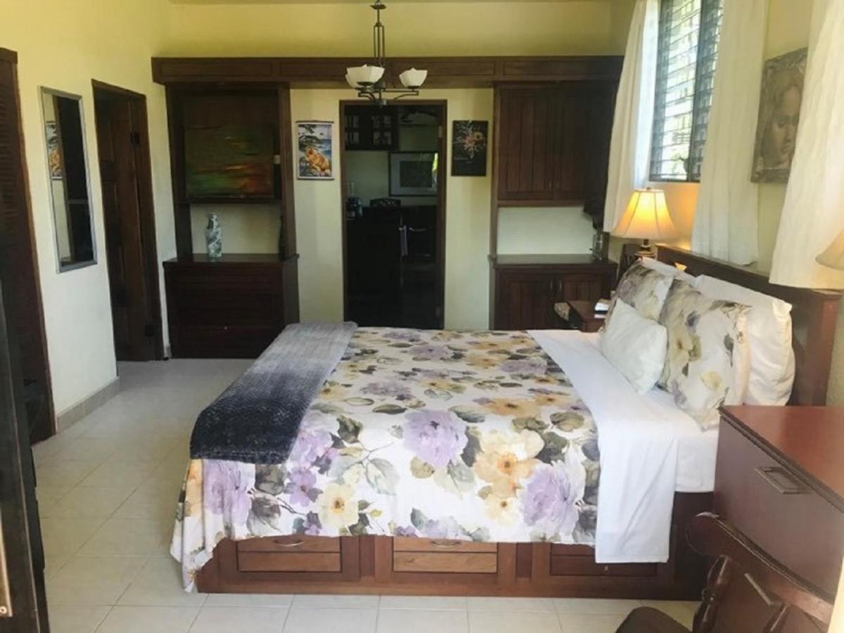 Villa Royale Manor Corozal Town Esterno foto