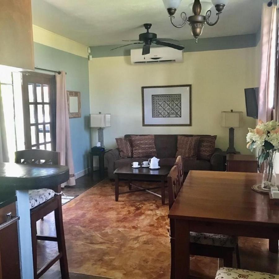 Villa Royale Manor Corozal Town Esterno foto