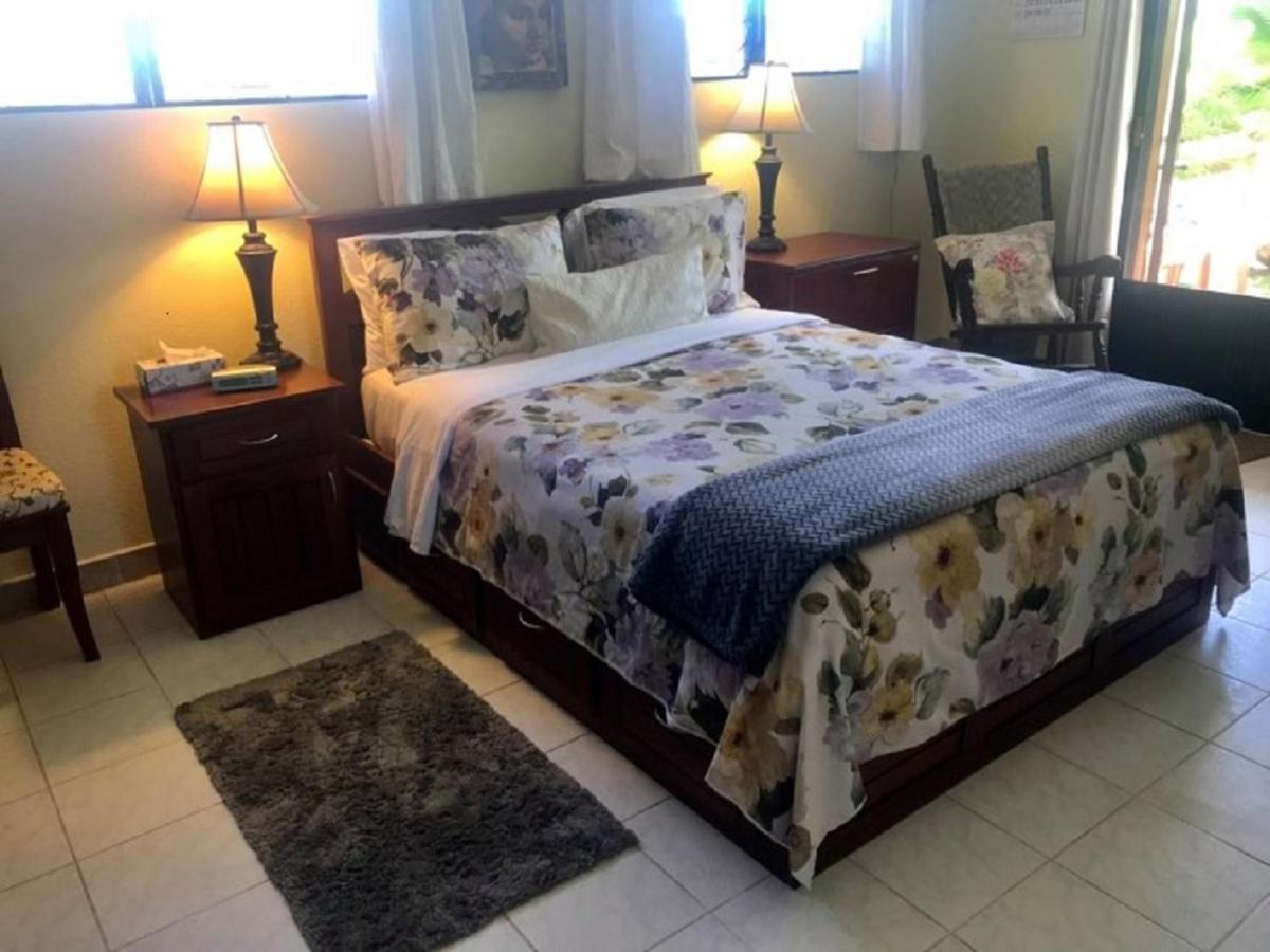 Villa Royale Manor Corozal Town Esterno foto