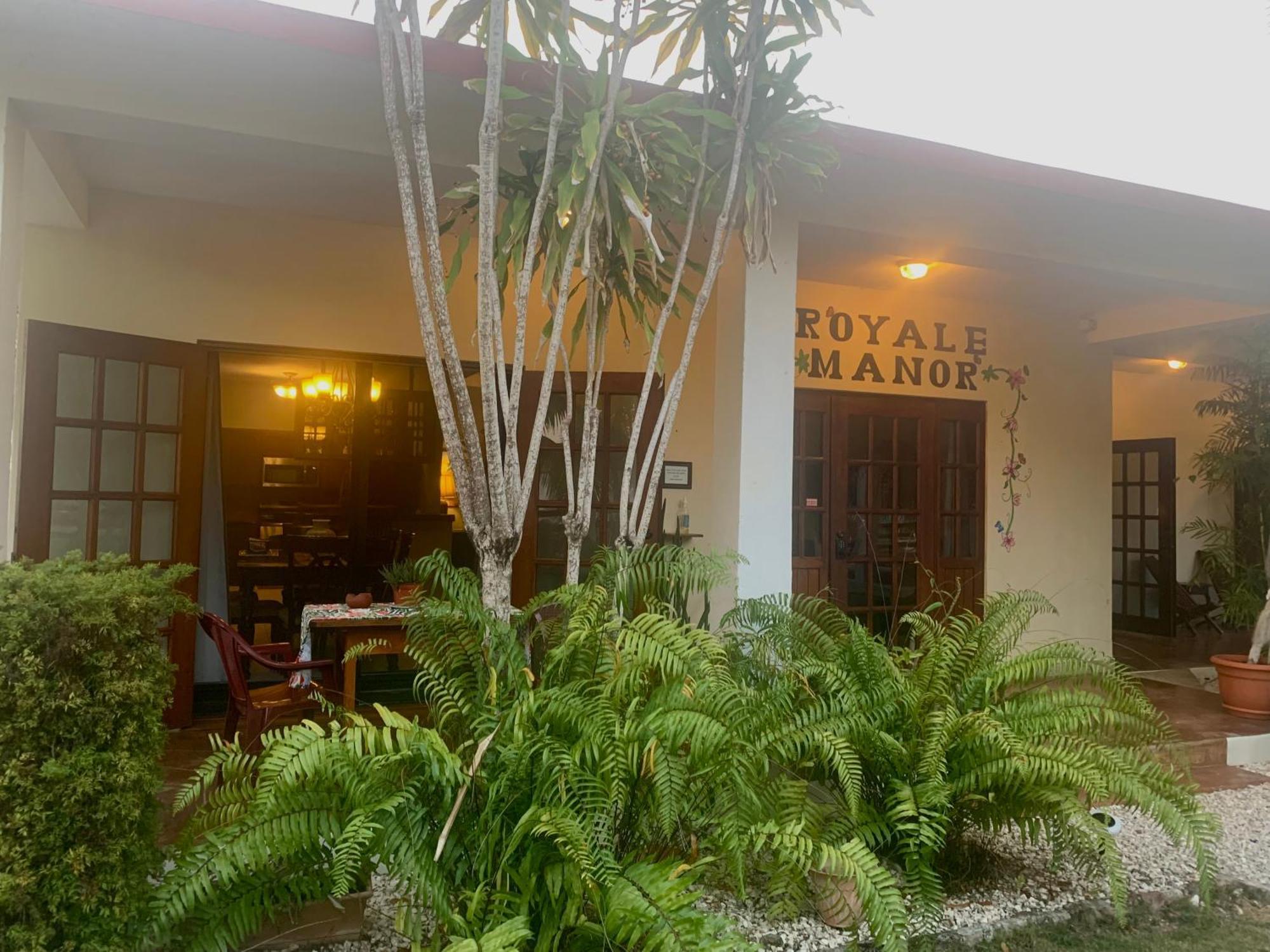 Villa Royale Manor Corozal Town Esterno foto